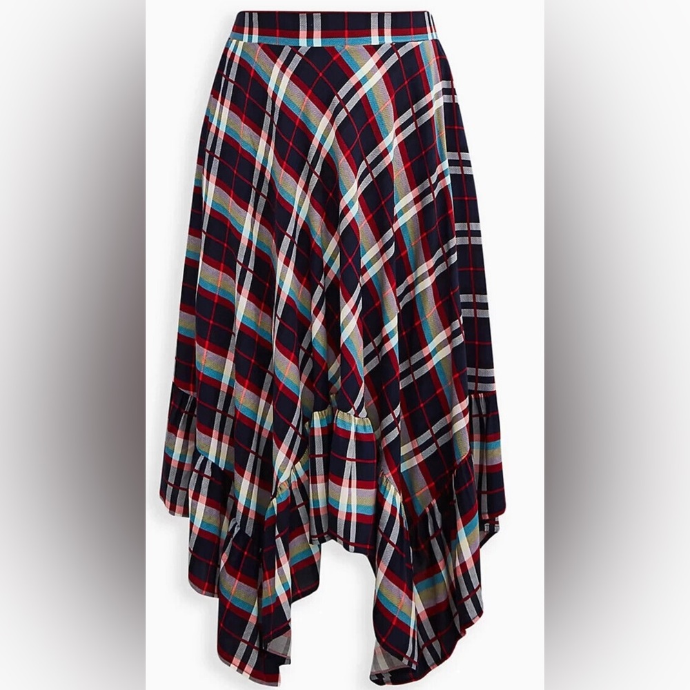 NWT Torrid Handkerchief Hem Skirt w/pockets